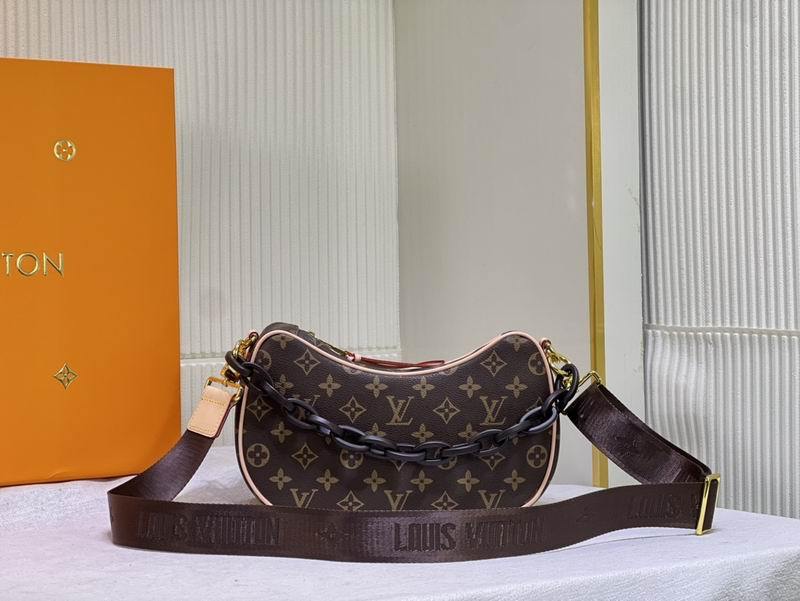 LV Handbags 542